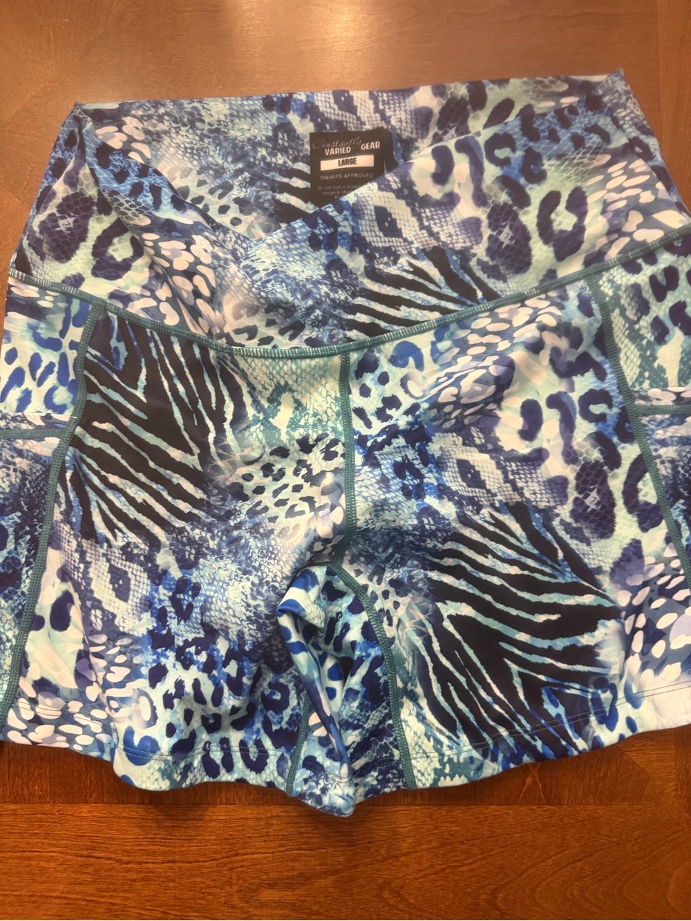 Constantly Varied Gear 5 inch shorts size large - Wild Thing print